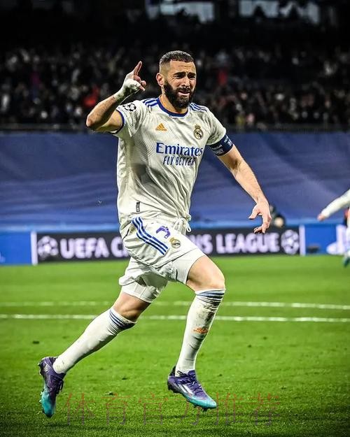 本泽马加时赛进球助皇马晋级半决赛 队报头版:金球